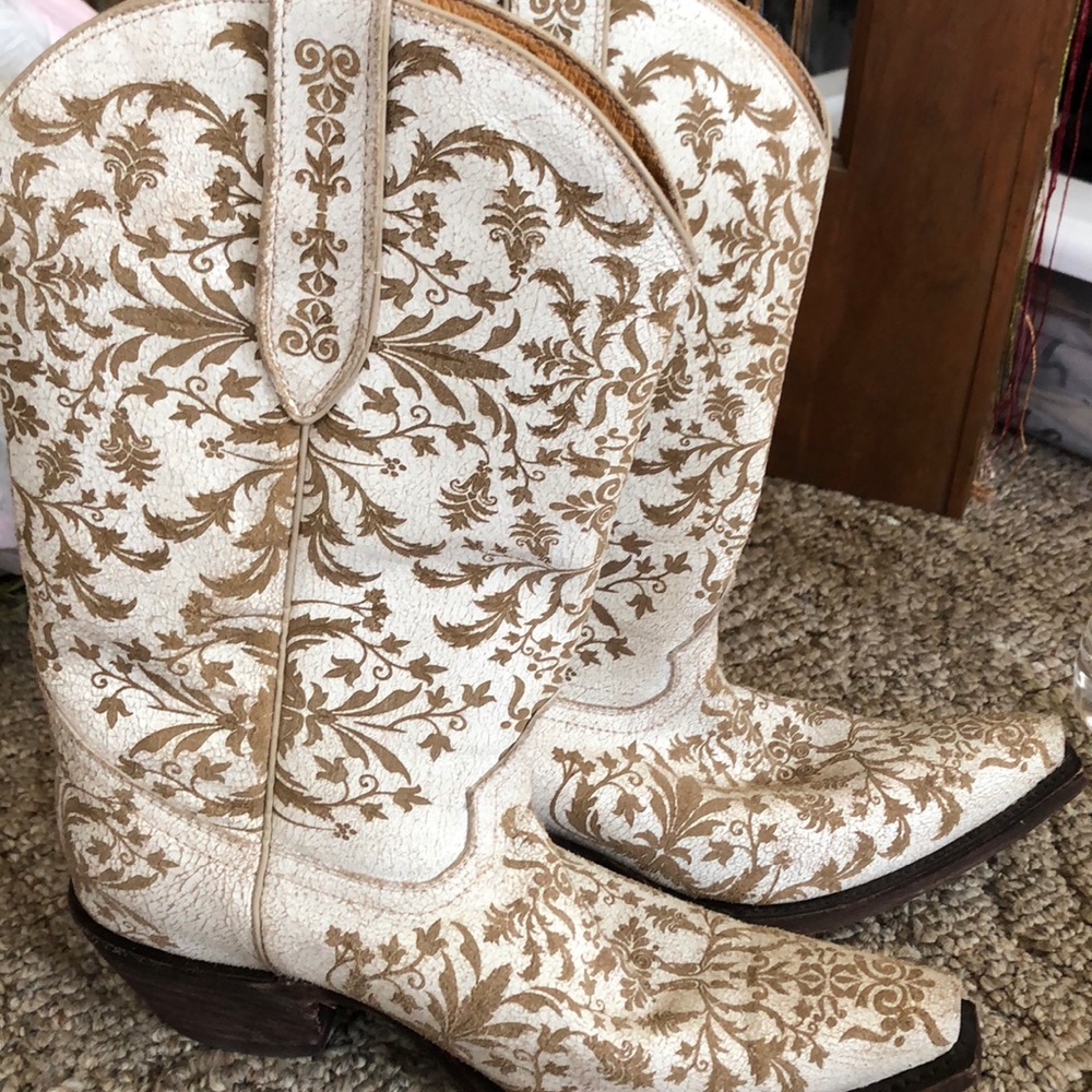 White Floral Cowboy Boots